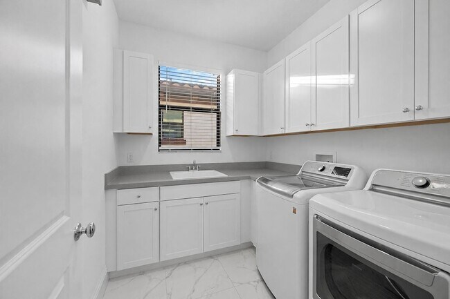 Building Photo - 6020 Curie Pl