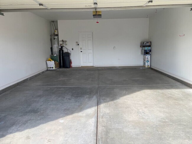 Building Photo - Beautiful 3 Bedroom Home in Coral Canyon!