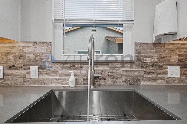 Building Photo - 2307 N Cirby Way