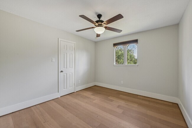 Building Photo - 1706 Cedar Creek Ct