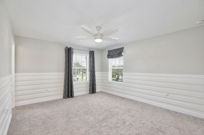 Building Photo - Former Model Townhome for Rent – Winter Ga...