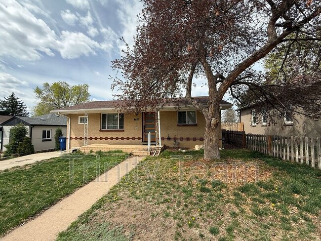 Primary Photo - 4459 S Fox St
