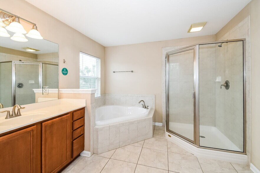 Building Photo - 4021 Ringneck Dr