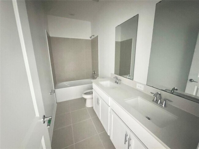 Building Photo - 2347 Rider Rain Ln