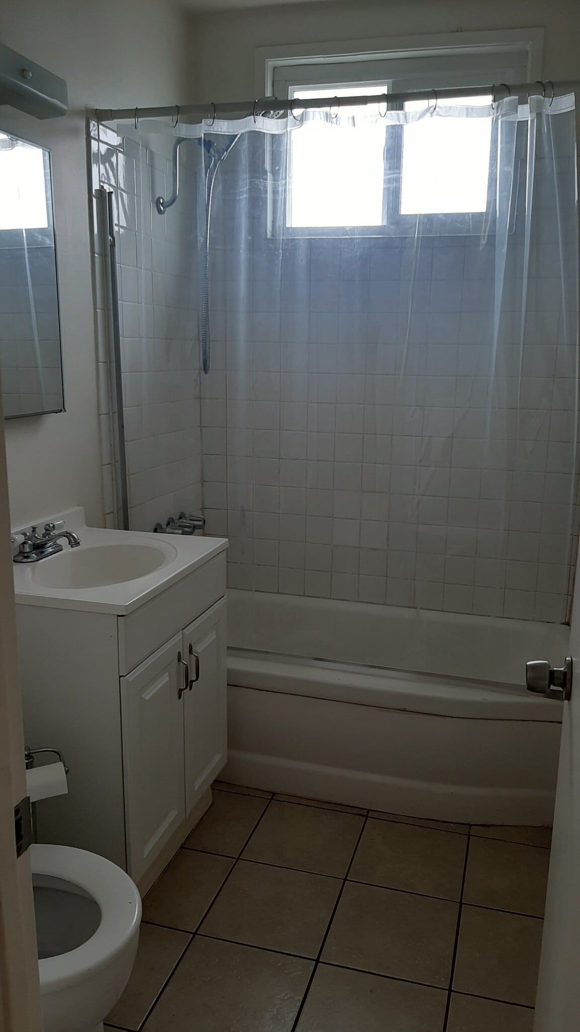 Building Photo - 455 W Elk Ave