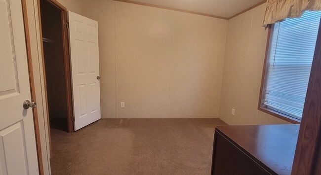 Building Photo - 290 Old Taylor Rd