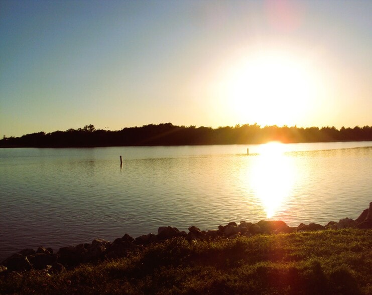 Building Photo - 768 Pantego Blvd SE