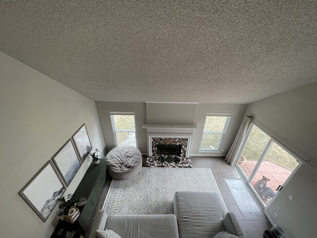 Building Photo - 7648 Elmwood St
