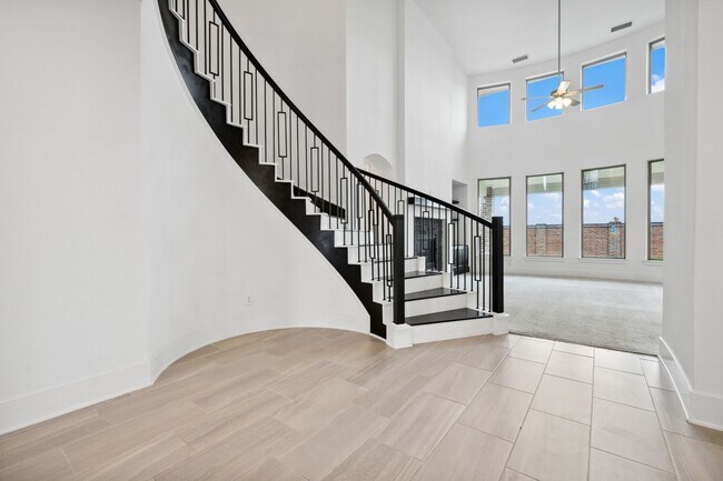 Building Photo - 863 Sarasota Shore Dr