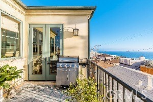 Building Photo - 320 33rd St