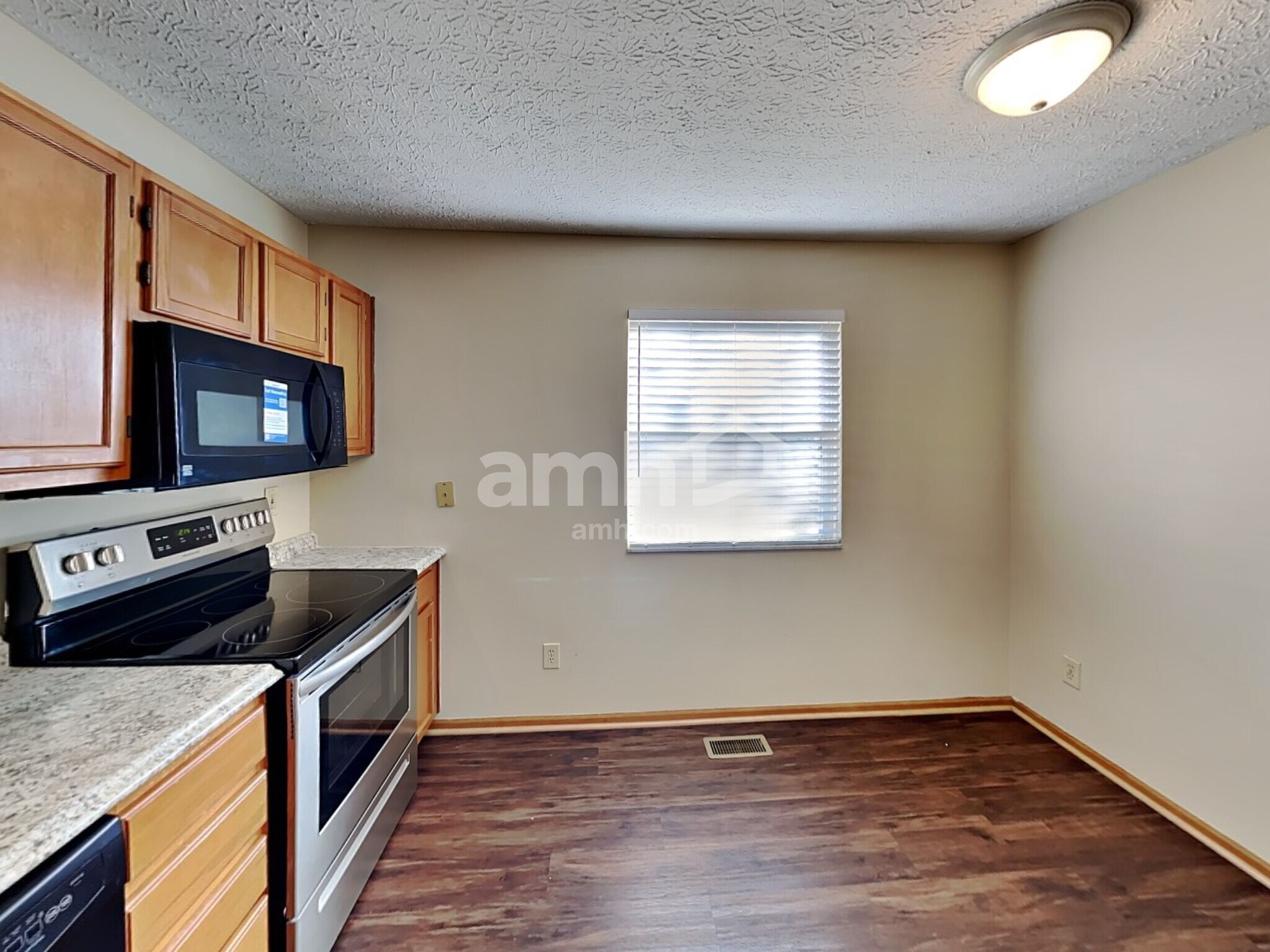 Building Photo - 6617 Winbarr Way