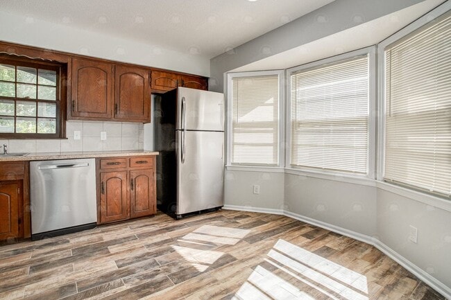 Building Photo - 8435 E 56th Terrace