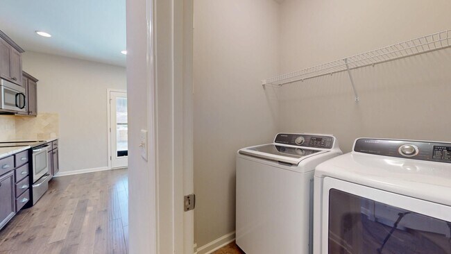 Building Photo - Solamere Subdivision