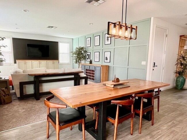 Building Photo - 4 Bedroom Single Family Home in Elk Grove