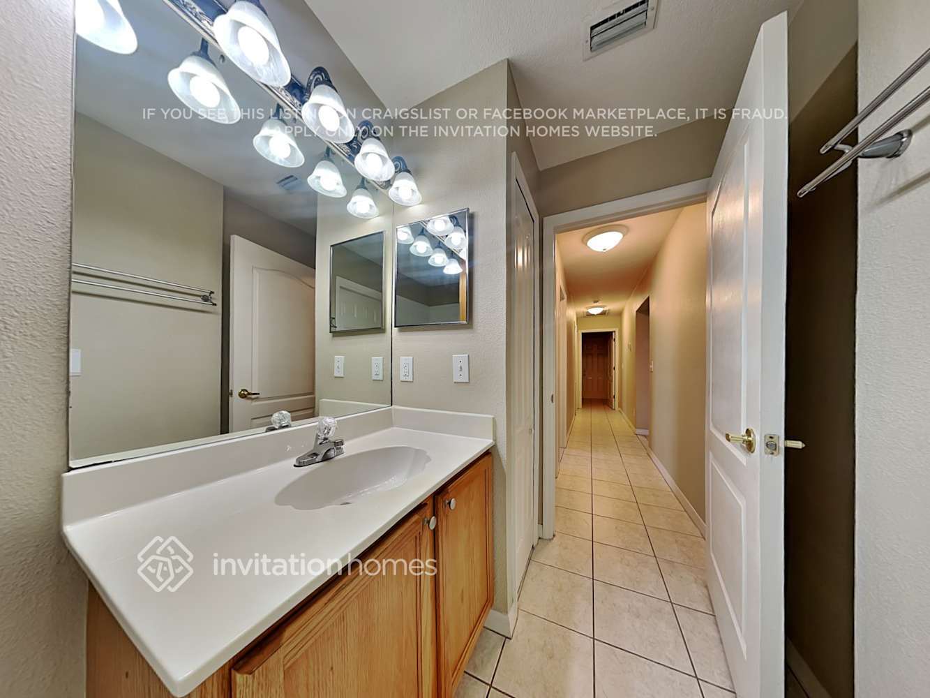 Building Photo - 804 Berry Bramble Dr