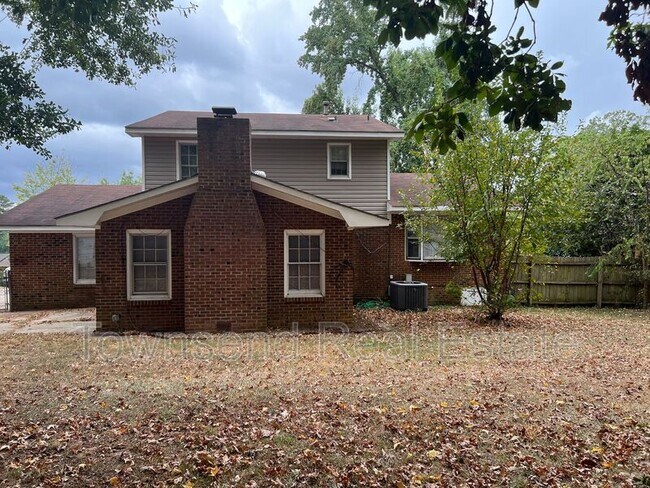 Building Photo - 6458 Easthampton Rd