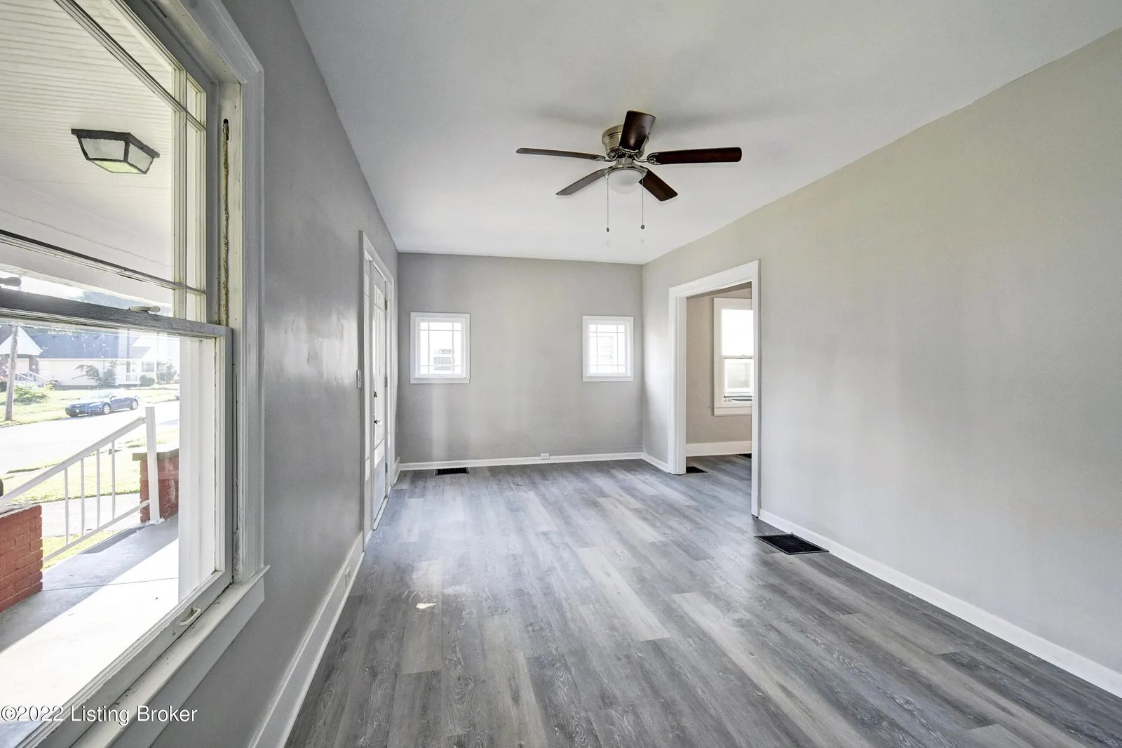 Building Photo - 130 Gillette Ave