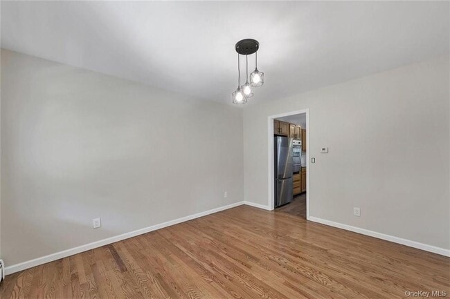 Building Photo - 5 Fairview Ln