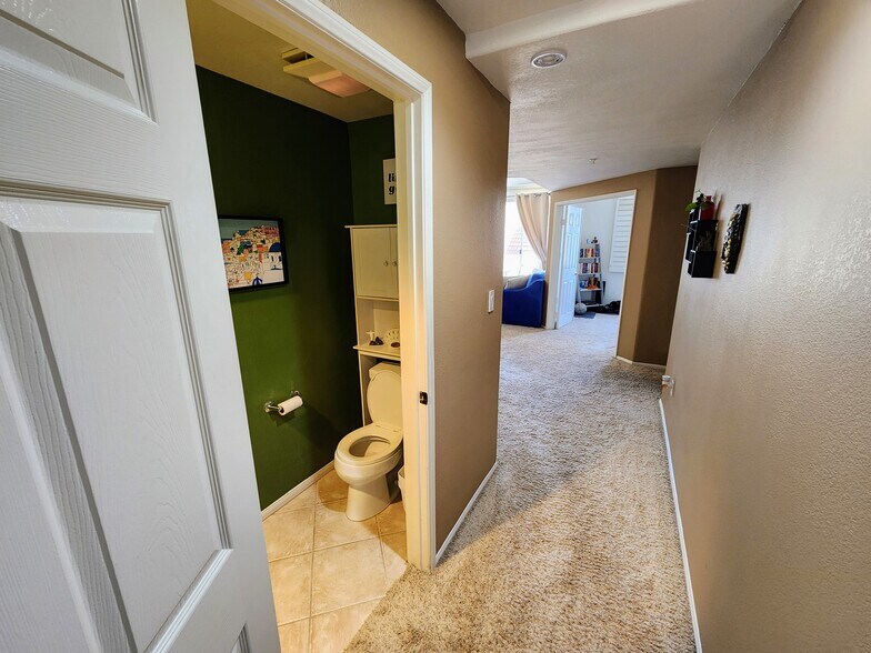 Building Photo - 5240 Premiere Hls Dr