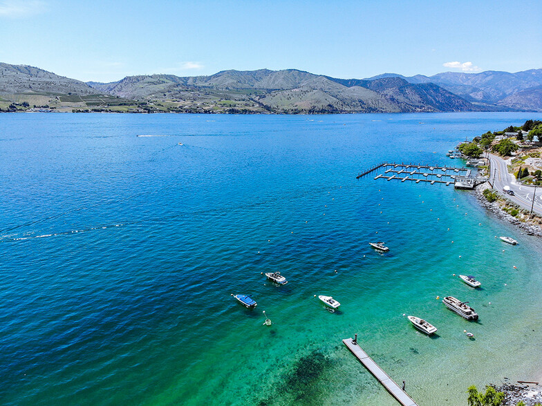 Beautiful waters of Lake Chelan - 2400 Washington St