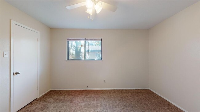 Building Photo - 1004 Verde Dr
