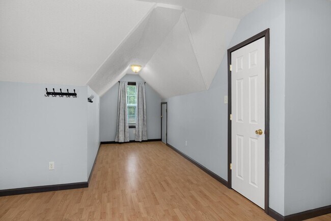 Building Photo - 463 David Reed Dr