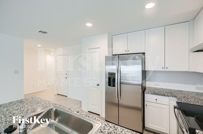 Building Photo - 3921 Far Horizon