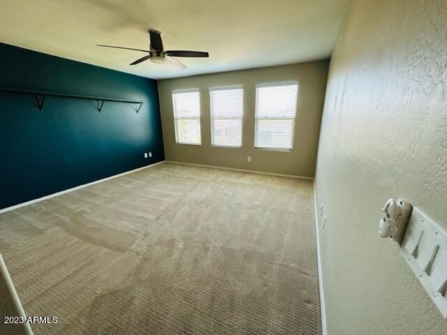 Building Photo - 9528 W Weeping Willow Rd