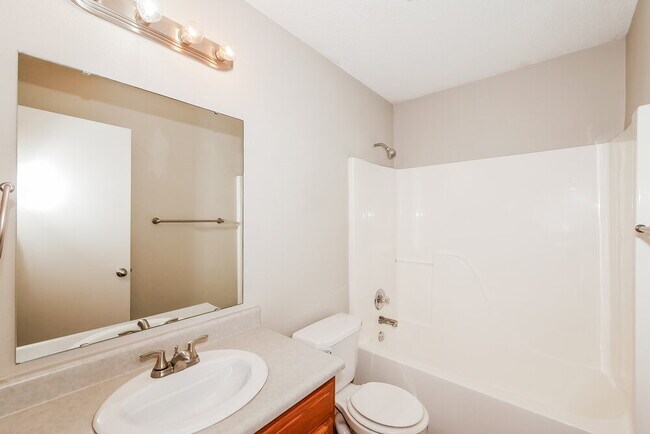 Building Photo - 15469 Fawn Meadow Dr