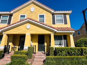 Building Photo - 14320 Swanley St