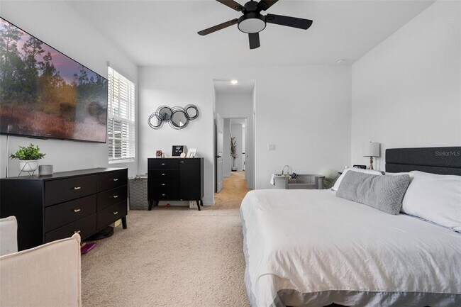 Building Photo - 1859 Is Vlg Wy