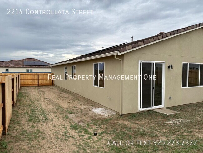 Building Photo - 2214 Controllata St