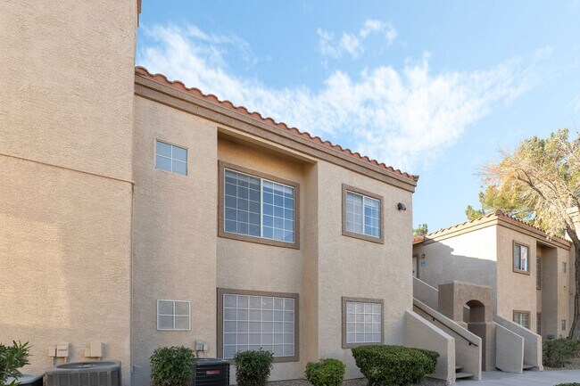 Building Photo - 1851 Hillpointe Rd