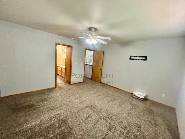 Building Photo - 804 E Maberry Dr