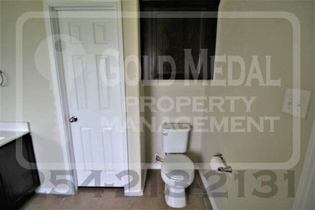 Building Photo - 6409 Cool Creek Dr