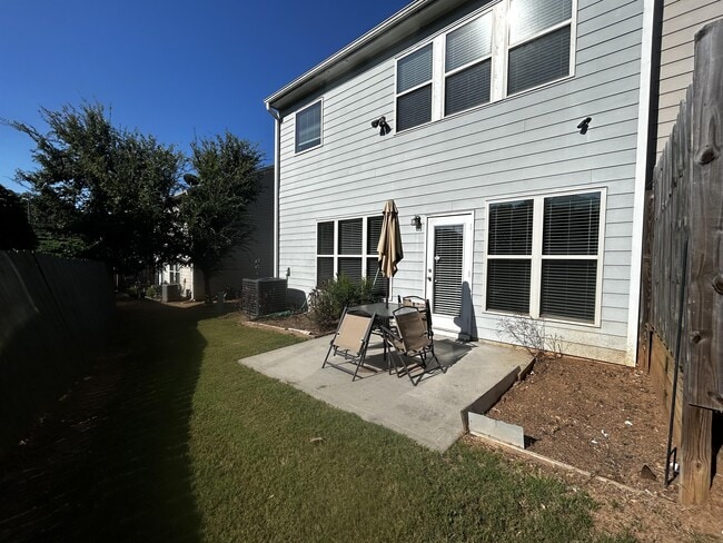Building Photo - 1047 Haley Woods Ct