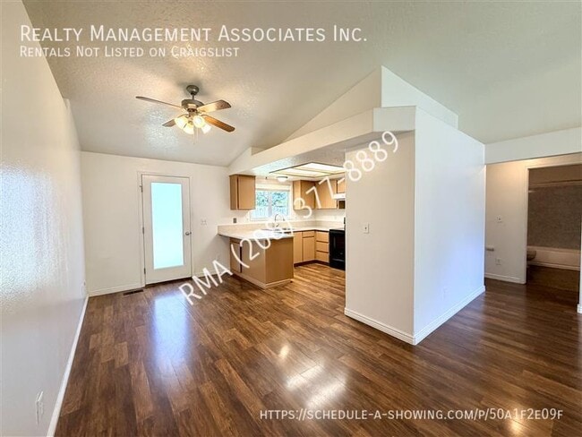 Building Photo - 2324 Yucca Pl