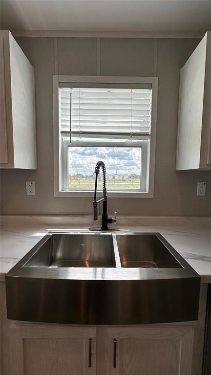 Building Photo - 136 Caliza Dr
