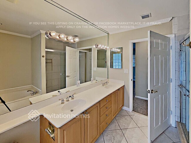 Building Photo - 1601 Seabreeze Blvd