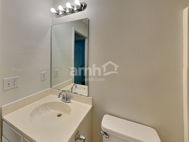 Building Photo - 5824 Downfield Wood Dr