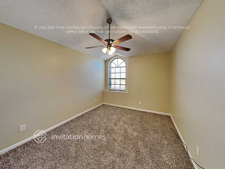 Building Photo - 2992 Pebble Creek St