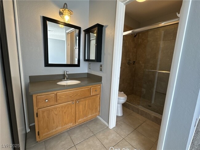 Building Photo - 2538 Wolverton Ave