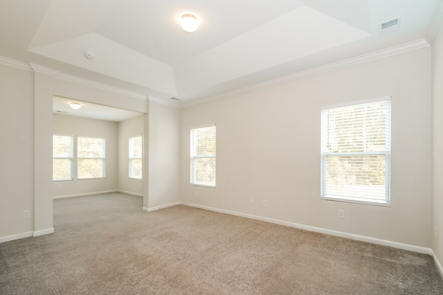 Building Photo - 4877 Wyndcrest Loop