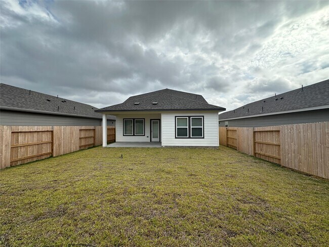 Building Photo - 1908 Velvet Oak Ln