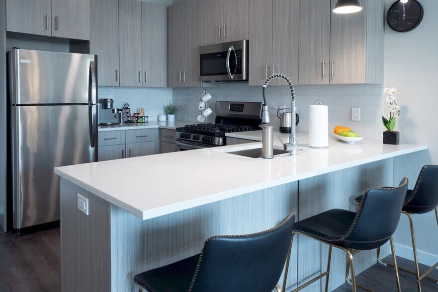 Building Photo - 22 Gold St