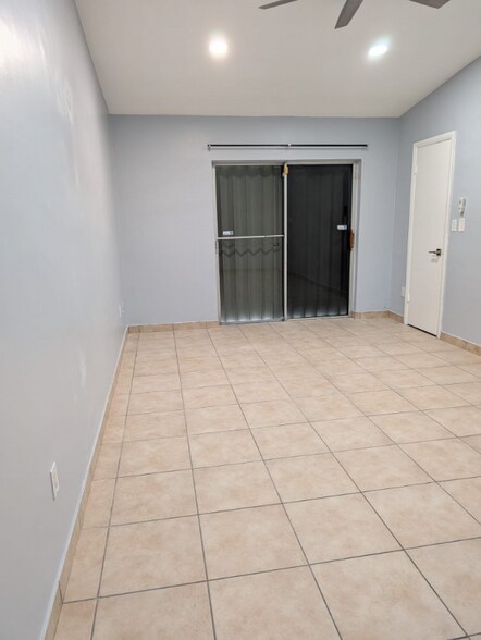 Building Photo - 11012 SW 123rd Ct