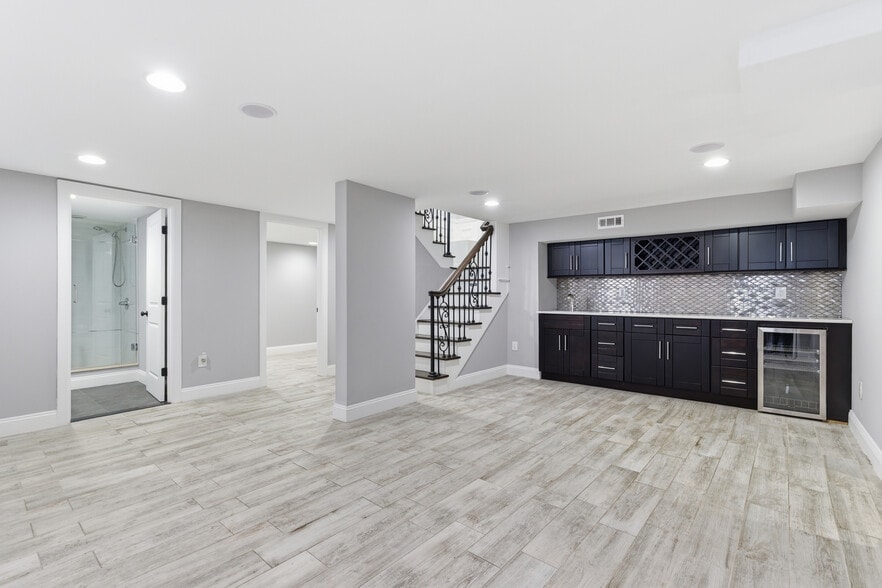 Building Photo - 54 Lawton Ave