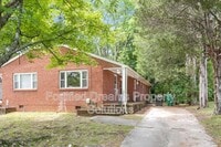 Building Photo - 507 Steele St