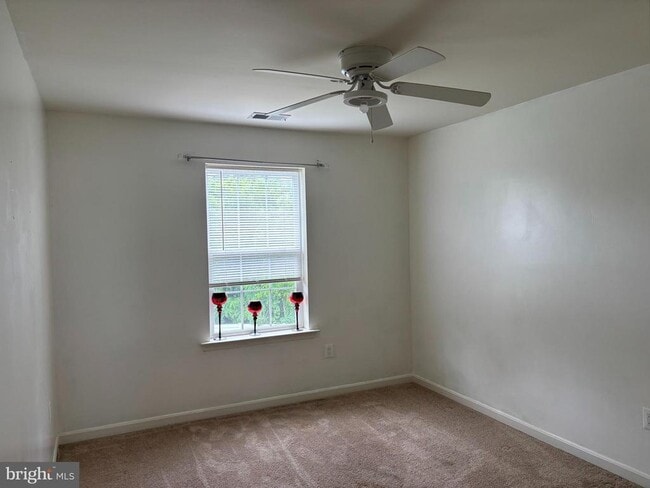 Building Photo - 9820 Leighland Ct