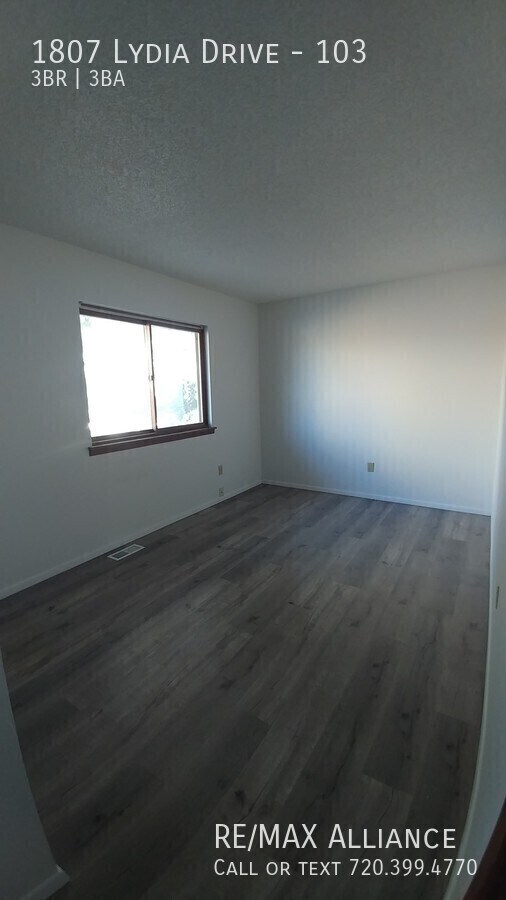 Building Photo - 1807 Lydia Dr